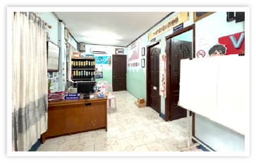 クリニックには靴を脱いで上がります